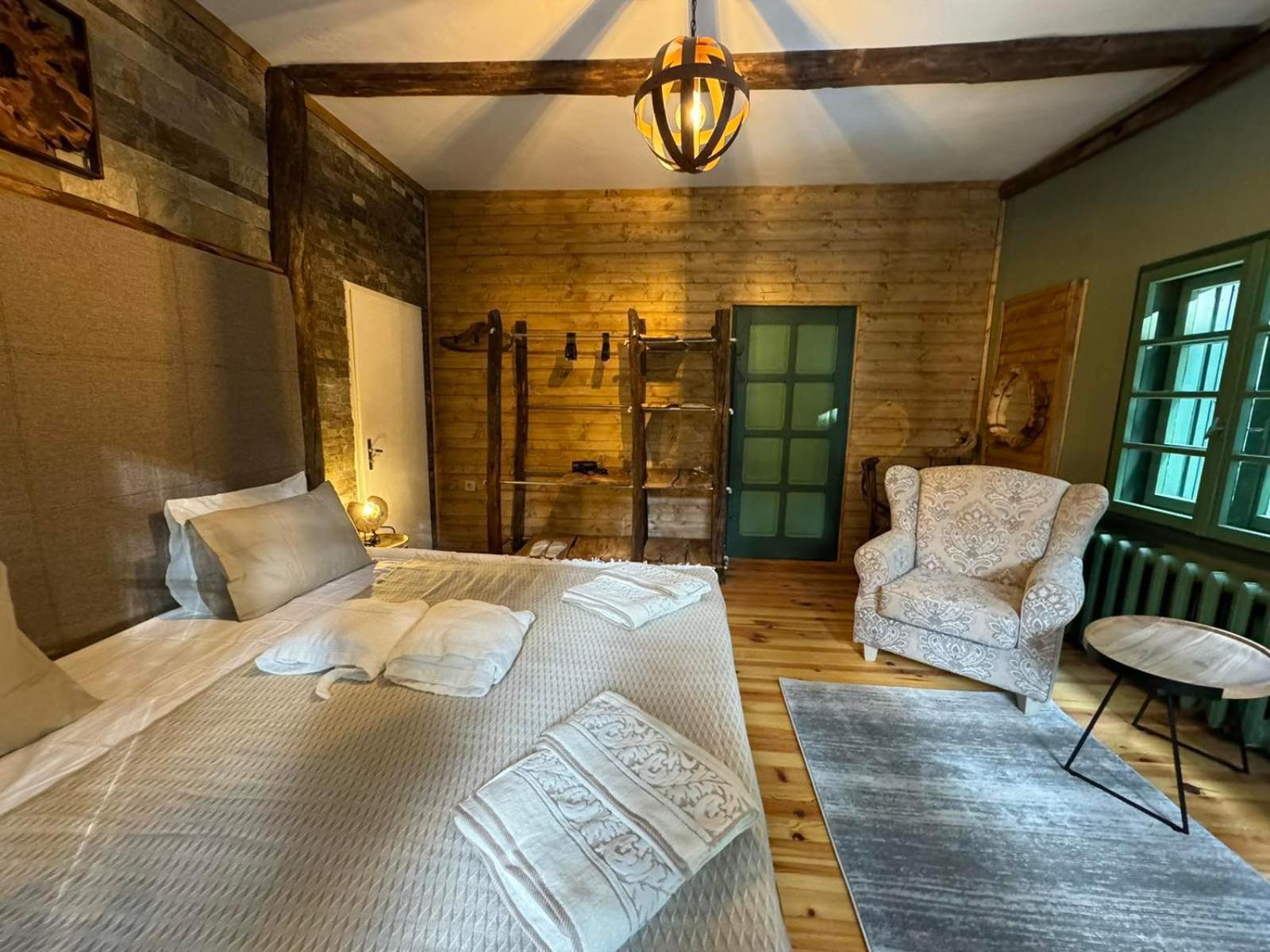 Villa Adis With Hot Pool & Jacuzzi By Bookvillabg بوروفتس المظهر الخارجي الصورة