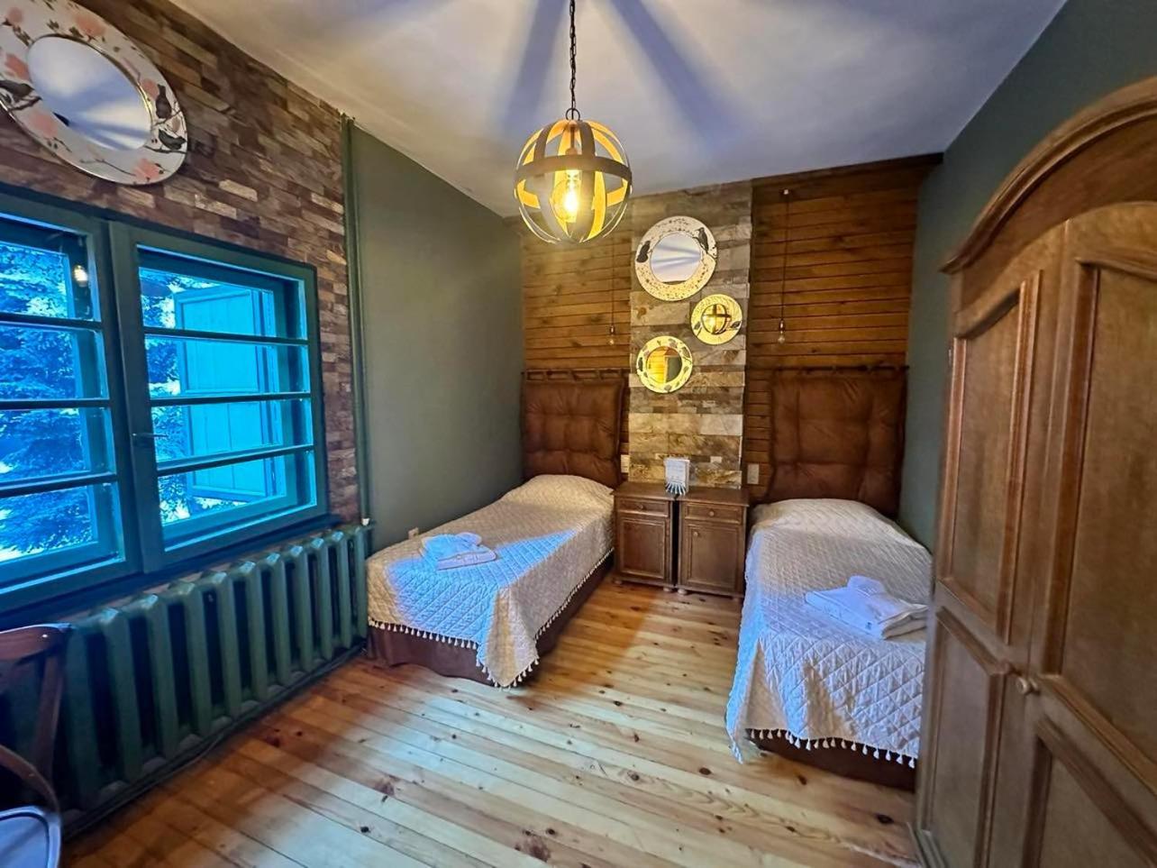 Villa Adis With Hot Pool & Jacuzzi By Bookvillabg بوروفتس المظهر الخارجي الصورة