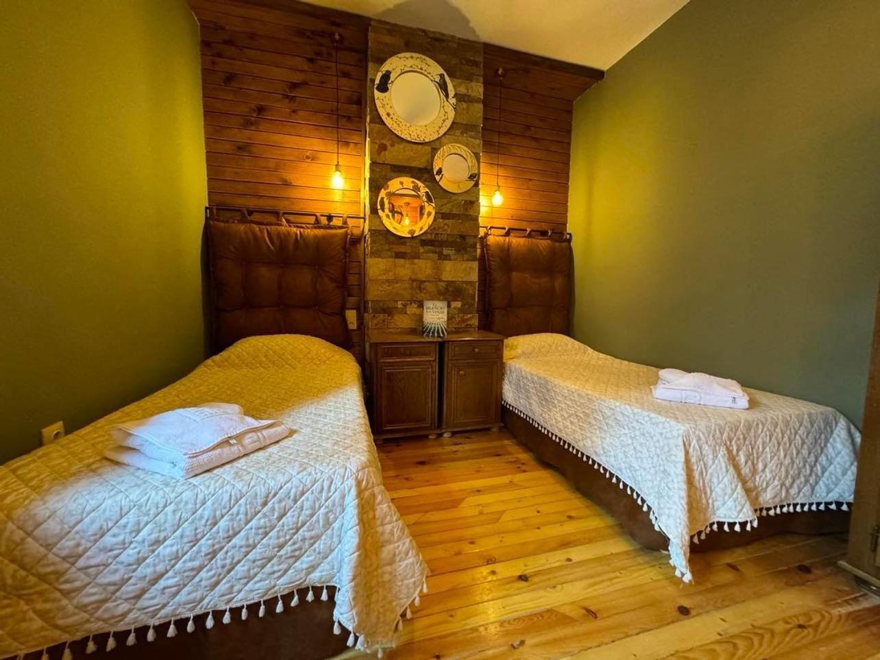 Villa Adis With Hot Pool & Jacuzzi By Bookvillabg بوروفتس المظهر الخارجي الصورة